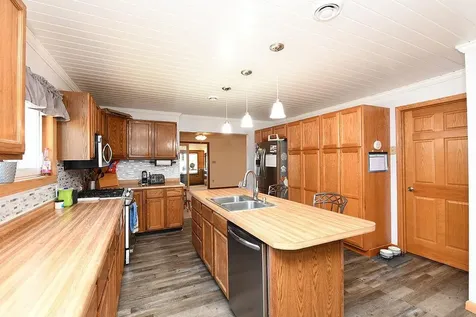 17051 N Leaf Lake Road Lake Park MN 56554