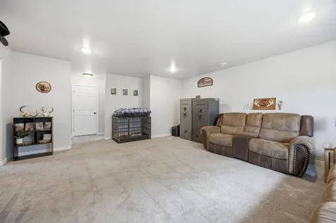 6706 72nd Avenue S Horace ND 58047