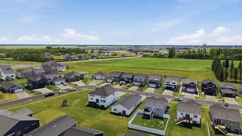 6706 72nd Avenue S Horace ND 58047