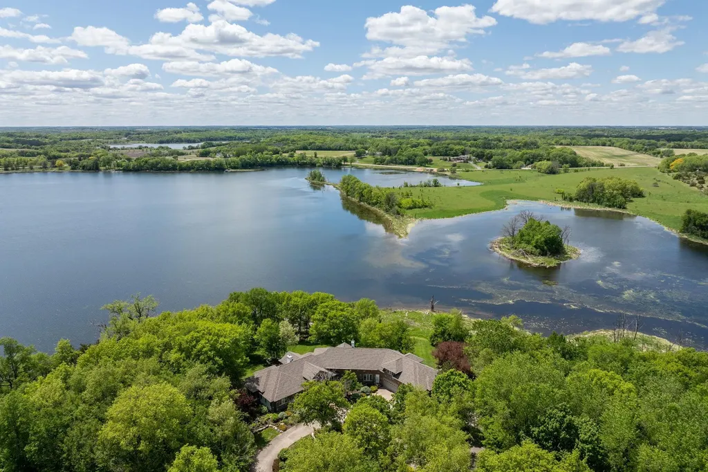 5441 Raven Point Road Prior Lake MN 55372
