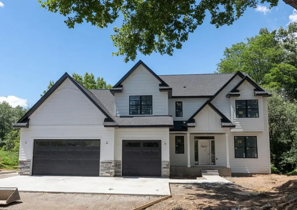 4044 Merriam Road Minnetonka MN 55305