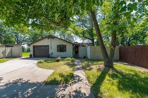 21824 Hillcrest Drive Nisswa MN 56468