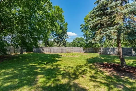 21824 Hillcrest Drive Nisswa MN 56468