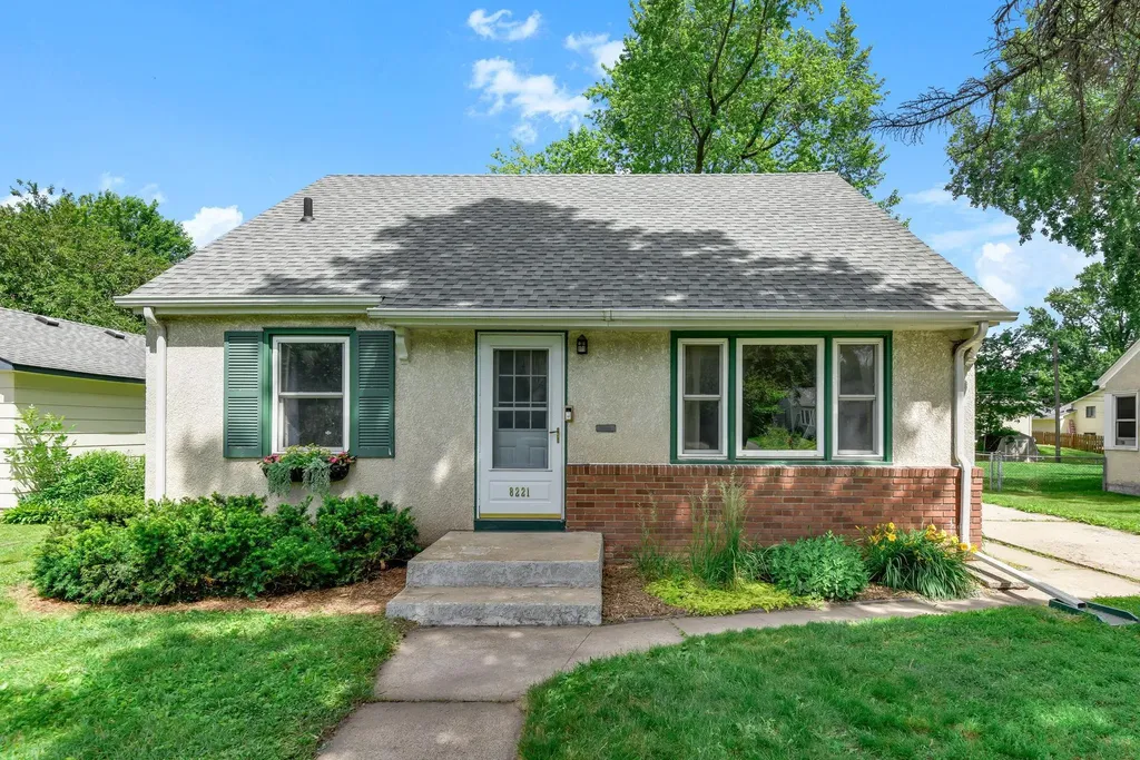 8221 Blaisdell Avenue S Bloomington MN 55420