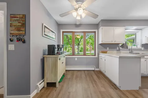 406 Ivanhoe Avenue W Northfield MN 55057