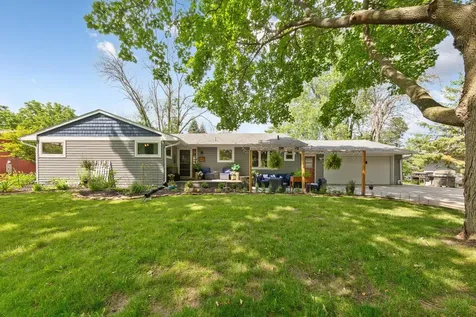 406 Ivanhoe Avenue W Northfield MN 55057