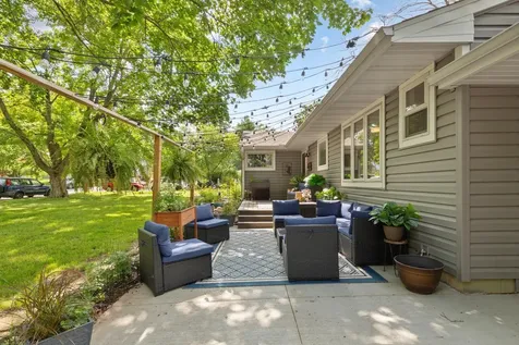 406 Ivanhoe Avenue W Northfield MN 55057