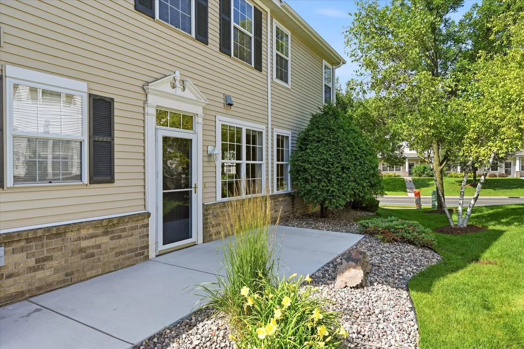 4873 Boatman Lane Inver Grove Heights MN 55076