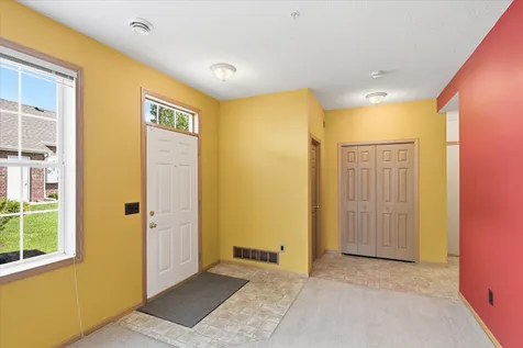 4873 Boatman Lane Inver Grove Heights MN 55076