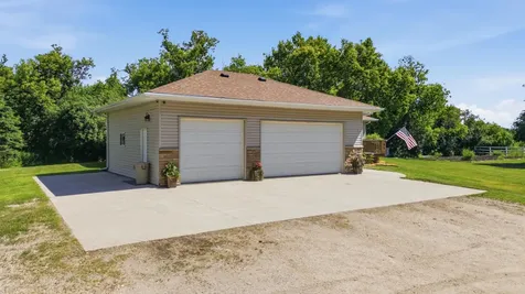 16605 50th Street SE Kindred ND 58051