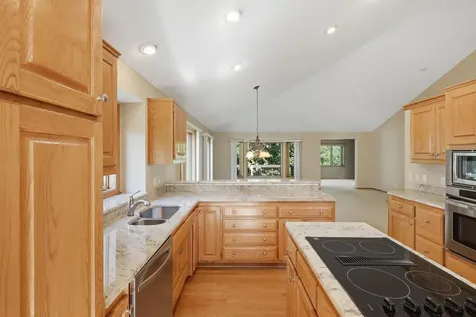 1885 Magnolia Lane N Plymouth MN 55441
