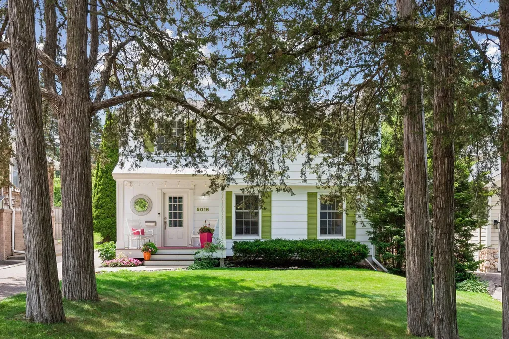 5016 Oxford Avenue Edina MN 55436