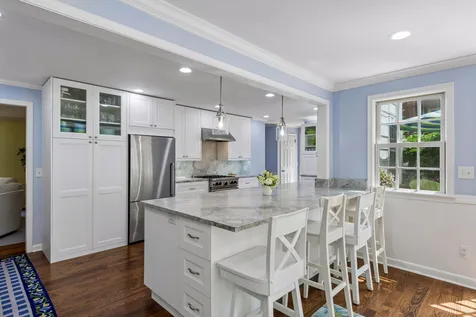5016 Oxford Avenue Edina MN 55436
