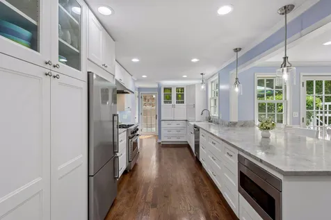 5016 Oxford Avenue Edina MN 55436
