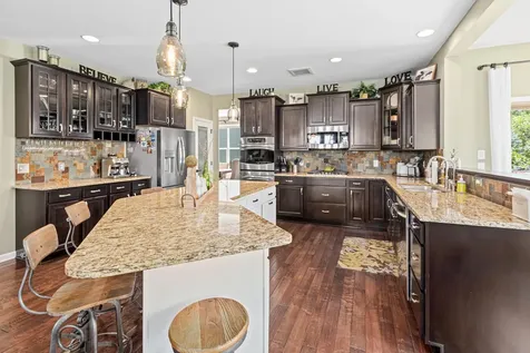 617 Eastgate Parkway Mahtomedi MN 55115