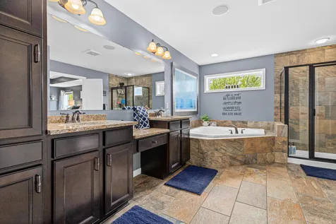 617 Eastgate Parkway Mahtomedi MN 55115
