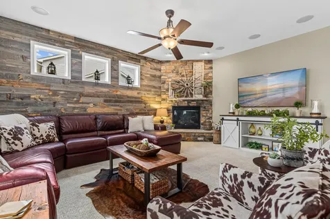 617 Eastgate Parkway Mahtomedi MN 55115