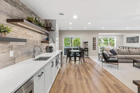 617 Eastgate Parkway Mahtomedi MN 55115