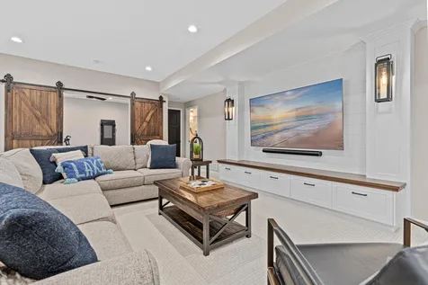 617 Eastgate Parkway Mahtomedi MN 55115