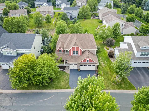 617 Eastgate Parkway Mahtomedi MN 55115