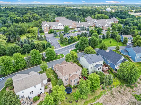 617 Eastgate Parkway Mahtomedi MN 55115