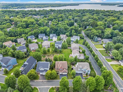 617 Eastgate Parkway Mahtomedi MN 55115