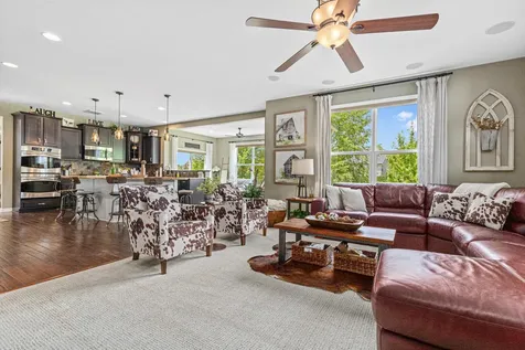 617 Eastgate Parkway Mahtomedi MN 55115
