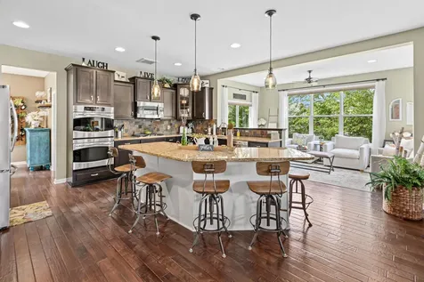 617 Eastgate Parkway Mahtomedi MN 55115