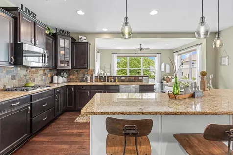 617 Eastgate Parkway Mahtomedi MN 55115