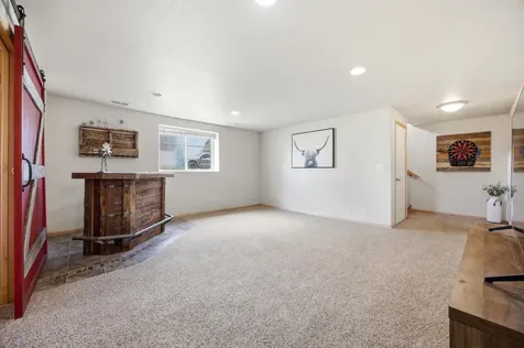 4237 39th Avenue S Fargo ND 58104