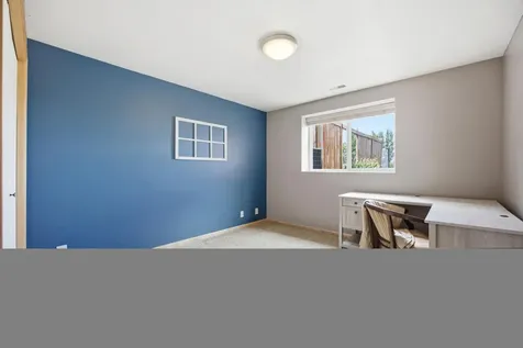 4237 39th Avenue S Fargo ND 58104