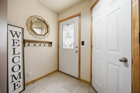 4237 39th Avenue S Fargo ND 58104