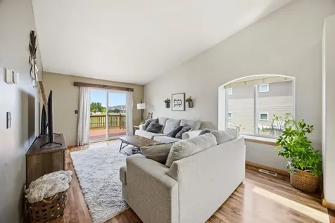 4237 39th Avenue S Fargo ND 58104