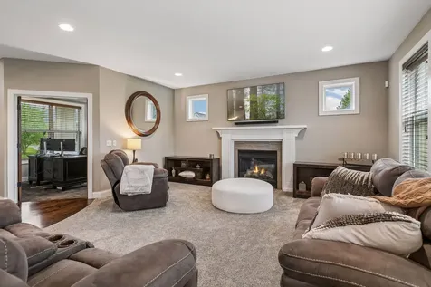 10412 Oregon Avenue N Brooklyn Park MN 55445