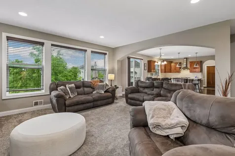 10412 Oregon Avenue N Brooklyn Park MN 55445