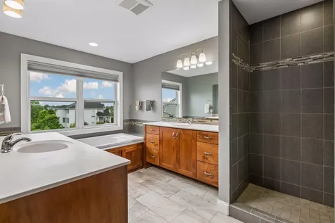 10412 Oregon Avenue N Brooklyn Park MN 55445