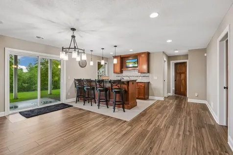 10412 Oregon Avenue N Brooklyn Park MN 55445