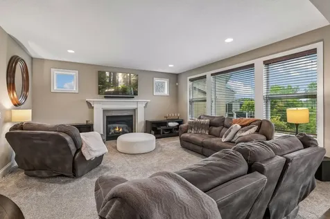 10412 Oregon Avenue N Brooklyn Park MN 55445