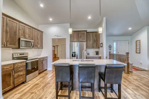 6779 Ashwood Loop S Fargo ND 58104