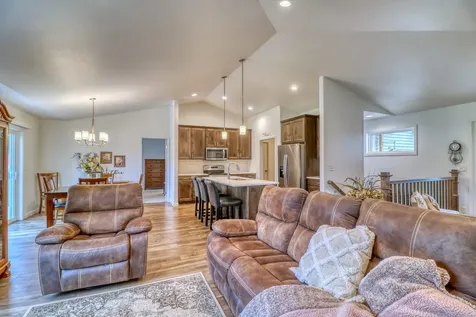 6779 Ashwood Loop S Fargo ND 58104