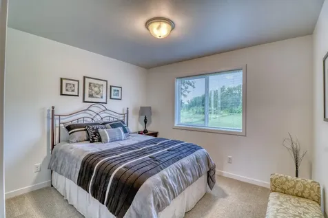 6779 Ashwood Loop S Fargo ND 58104