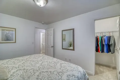 6779 Ashwood Loop S Fargo ND 58104