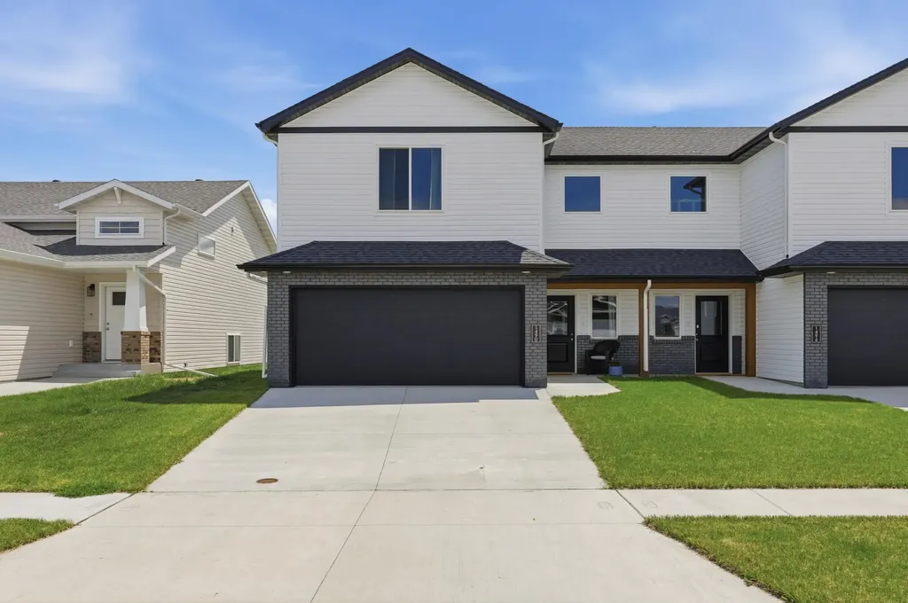 1490 68th Avenue S Fargo ND 58104