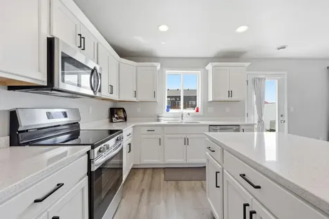 1490 68th Avenue S Fargo ND 58104