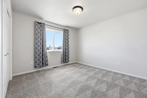 1490 68th Avenue S Fargo ND 58104