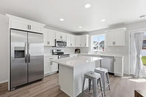 1490 68th Avenue S Fargo ND 58104