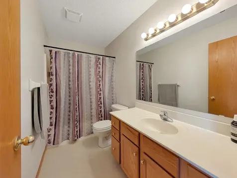 817 Daniel Drive Belle Plaine MN 56011