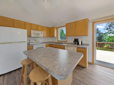 817 Daniel Drive Belle Plaine MN 56011