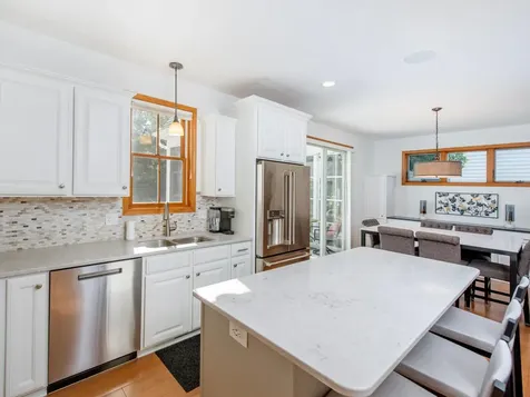 814 New Century Boulevard S Maplewood MN 55119
