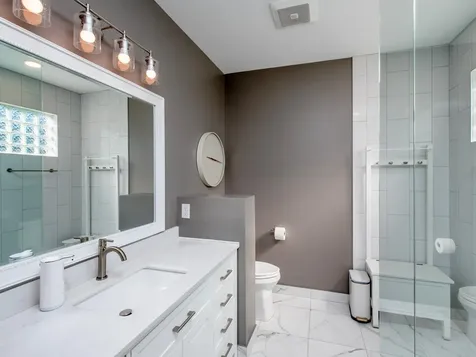 814 New Century Boulevard S Maplewood MN 55119